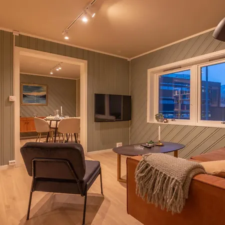 Cozy And Spacious In Centre *