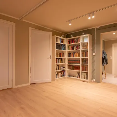 Apartment Cozy And Spacious In Centre *