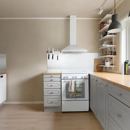 Cozy And Spacious In Centre 公寓 *