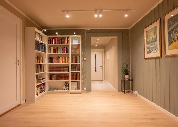 Cozy And Spacious In Centre Lägenhet