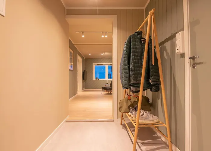 Cozy And Spacious In Centre *